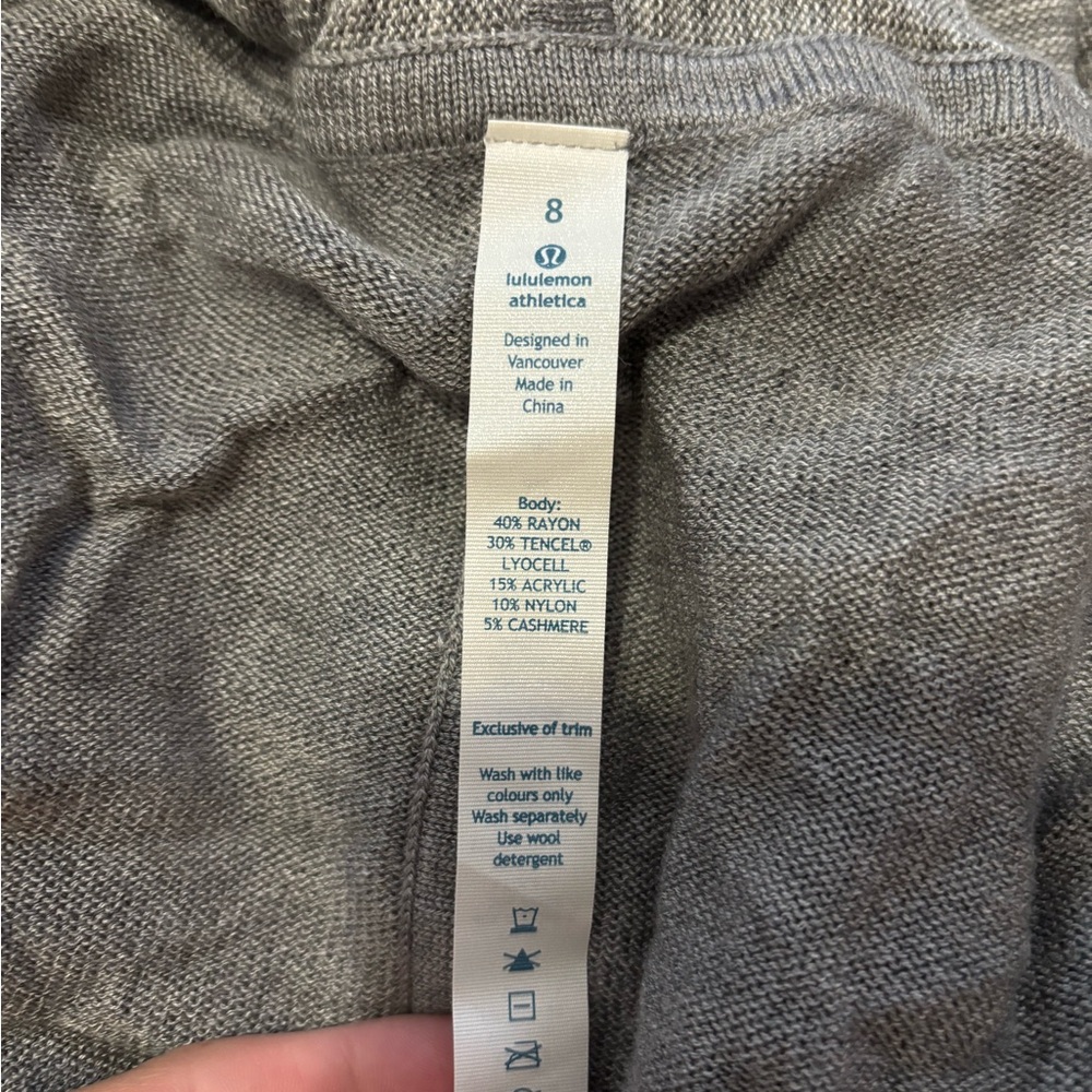Lululemon Iconic Wrap - Picture 7 of 8